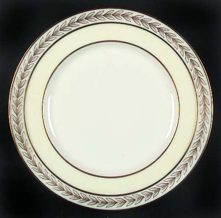 Fontaine Cream (Gold Trim) by Lenox