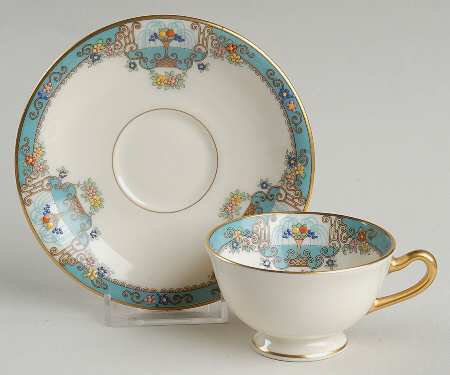 Fountain Footed Demitasse Cup & Saucer Set