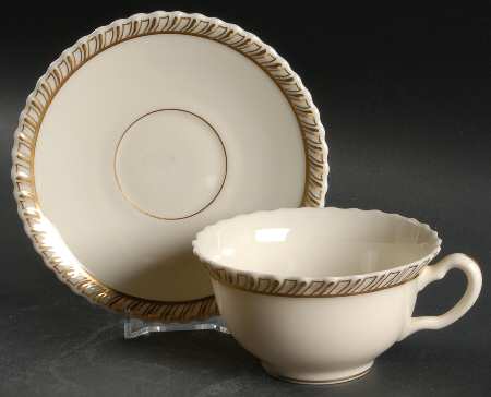 Chelsea Flat Cup & Saucer Set