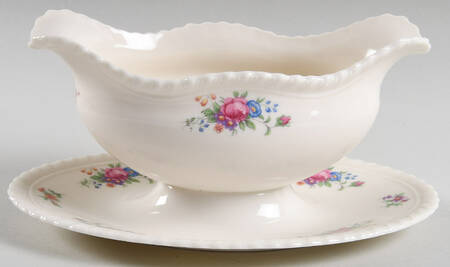 Gadroon Rose Gravy Boat with Attached Underplate