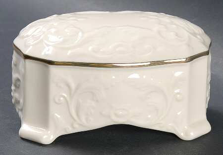 Georgian Collection (Giftware) Music Box