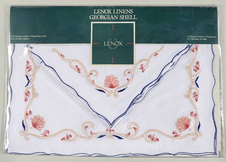 Georgian Shell (Set of 2) Linen Placemat and Napkin Set