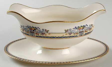 Golden Gate (Gold Trim) Gravy Boat with Attached Underplate