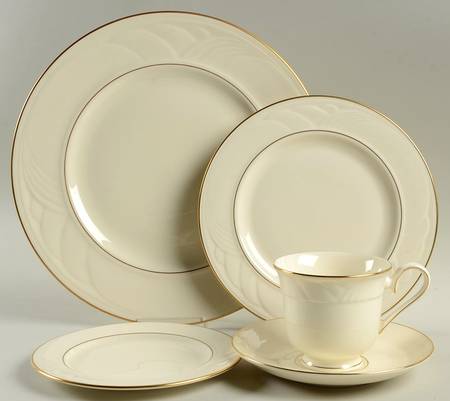Golden Sand Dune 40 Piece Estate Set