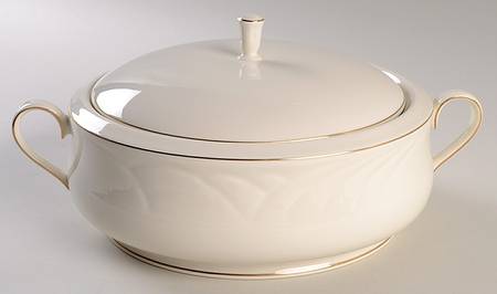 Golden Sand Dune Round Covered Vegetable