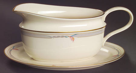 Gramercy Gravy Boat & Underplate/Relish