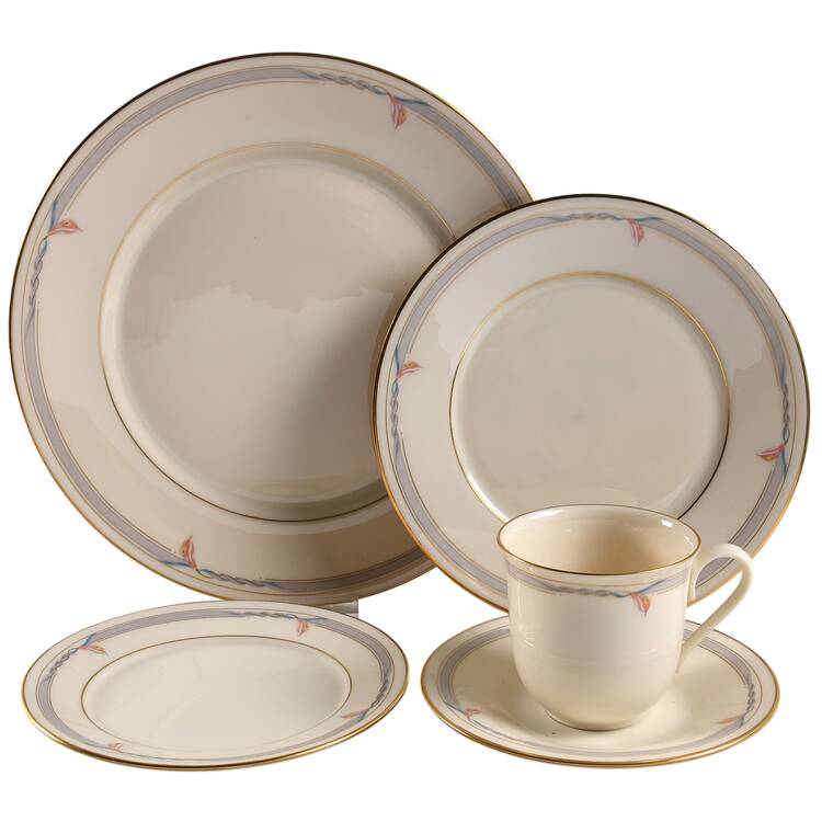 Gramercy 40 Piece Estate Set