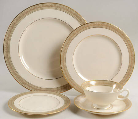 Greenfield 40 Piece Estate Set