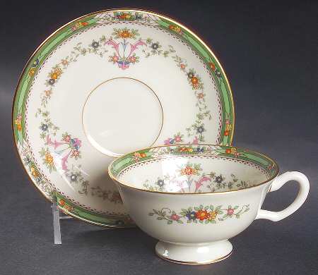 Grenoble Footed Cup & Saucer Set