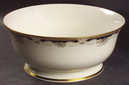 Hartwell House 99 Shape 9" Round Vegetable Bowl