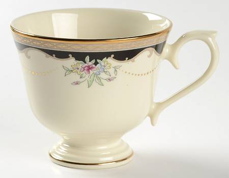 Hartwell House Footed Cup
