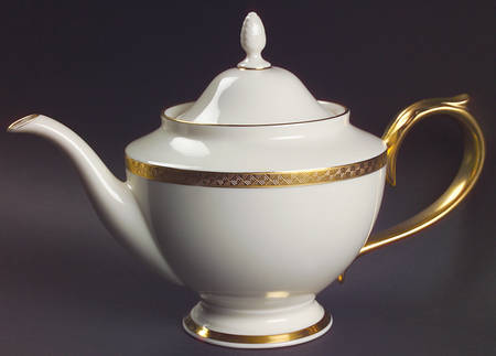 Haverford Hall Teapot & Lid