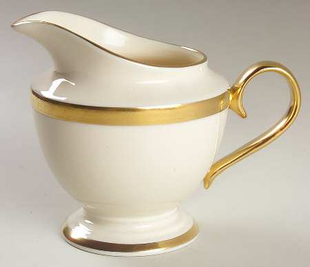 Haverford Hall 1999 Shape Creamer