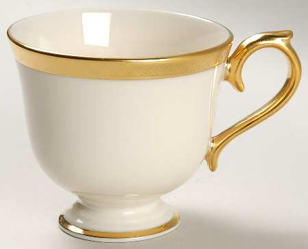 Haverford Hall Footed Cup
