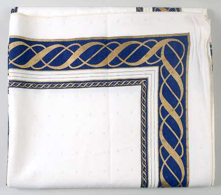 Hamilton Rectangular Tablecloth 60" X 104"