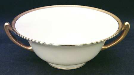 Hanover (Cream) Large Berry Bowl
