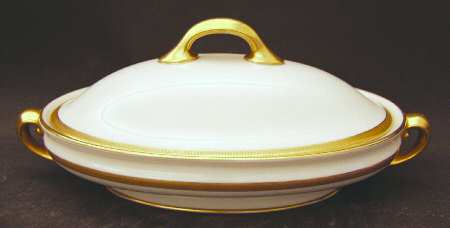 Hanover (Cream) Oval Covered Vegetable