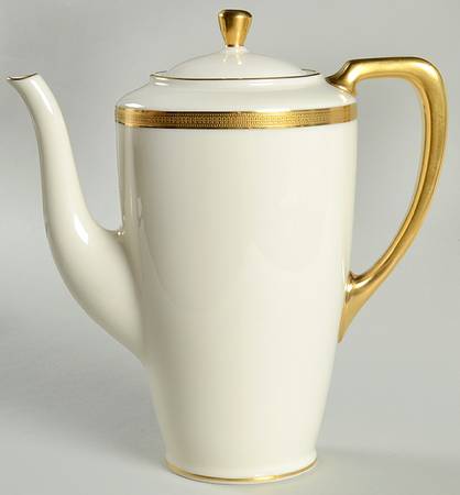 Hanover (Cream) Coffee Pot & Lid