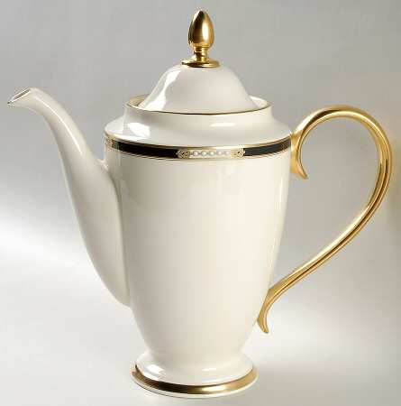 Hancock 1999 Shape Coffee Pot & Lid