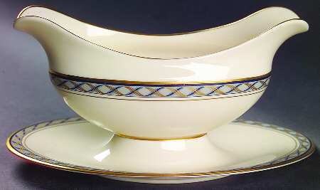 Harrison Gravy Boat with Attached Underplate