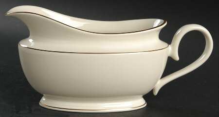 Hayworth 1999 Shape Gravy Boat
