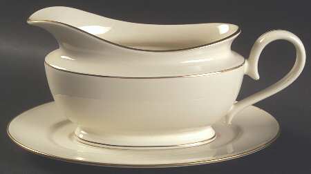 Hayworth 1999 Shape Gravy Boat & Underplate