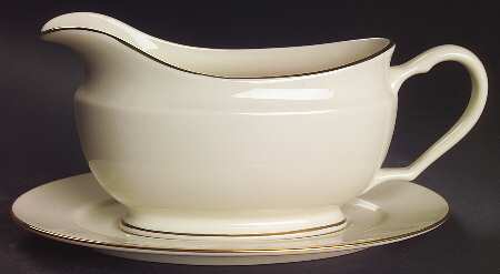 Hayworth Gravy Boat & Underplate