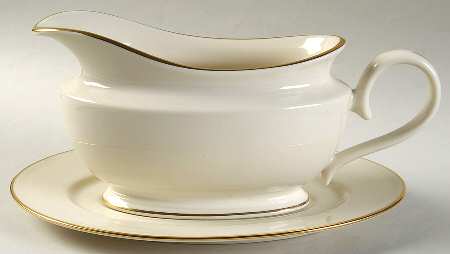 Hayworth Gravy Boat & Underplate