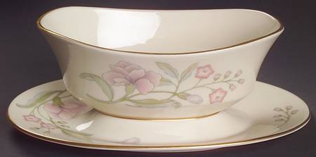 Heiress Gravy Boat with Attached Underplate