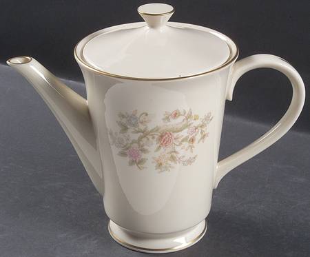 Helmsley Tea/Coffee Pot & Lid