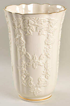 Holiday Hostess (Giftware) 10'' Vase