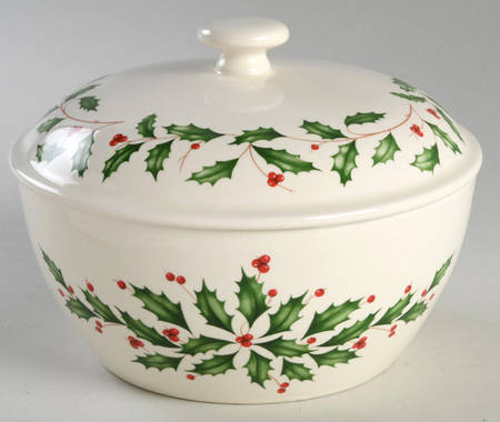 Holiday (Dimension) 1 Qt Round Covered Casserole
