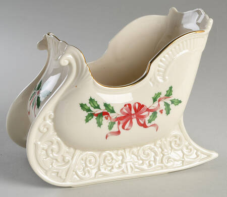 Holiday (Dimension) Sleigh Centerpiece