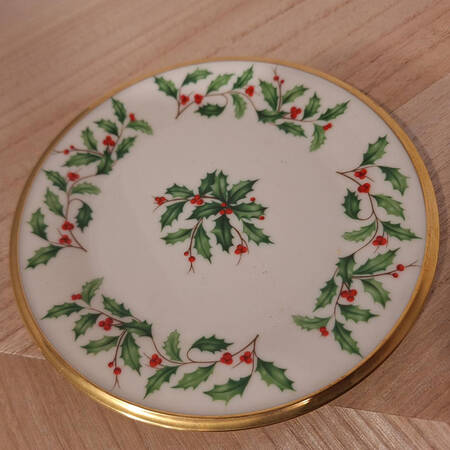 Holiday (Dimension) Tidbit Plate