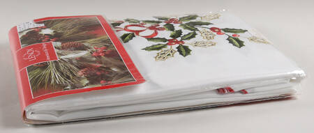 Holiday (Dimension) 60" X 102" Oblong Tablecloth