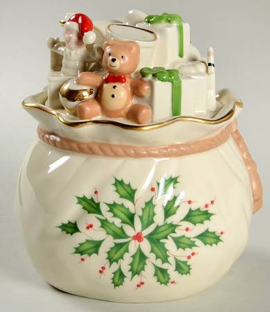 Holiday (Dimension) Sculpted Candy Dish and Lid