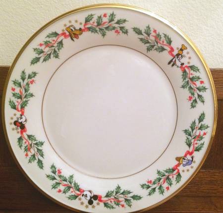 Holiday (Dimension) Disney Accent Dinner Plate