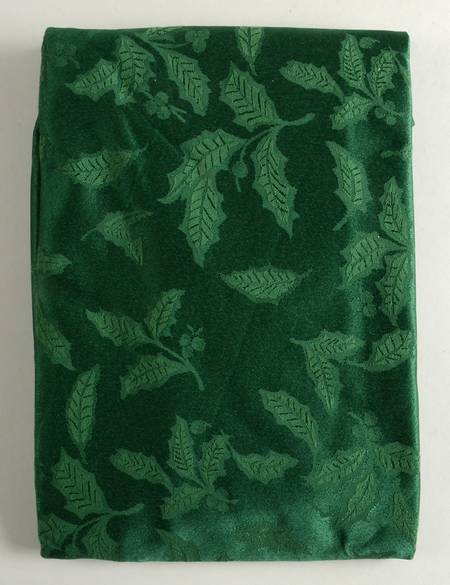 Holiday (Dimension) 70" Round Tablecloth