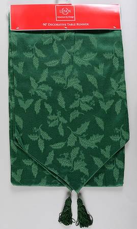 Holiday (Dimension) 14" X 90" Cloth Table Runner