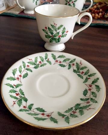 Holiday (Dimension) Footed Cup & Saucer Set