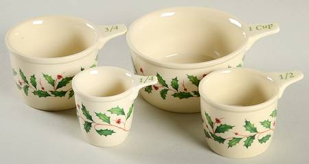 Holiday (Dimension) Measuring Cup Set (1 Cup, 3/4 Cup,1/2 Cup,1/4 Cup)