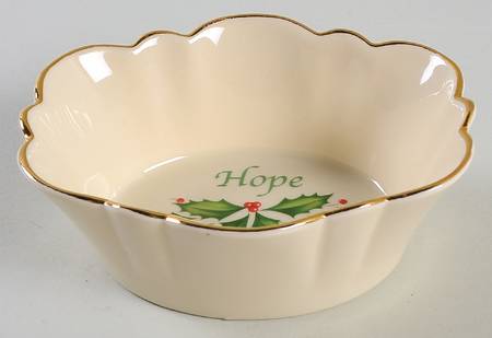 Holiday (Dimension) Miniature Fluted Oval Bowl
