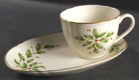 Holiday (Dimension) Dessert Plate & Cup Set