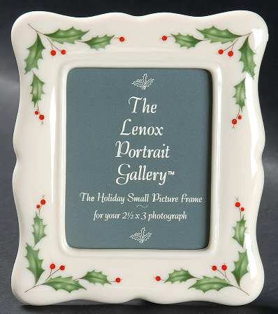 Holiday (Dimension) Frame-Holds 2.5" X 3"