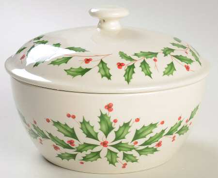 Holiday (Dimension) 2 Qt Round Covered Casserole