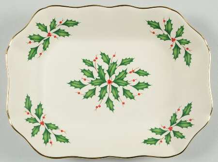 Holiday (Dimension) 9" Scalloped Tray
