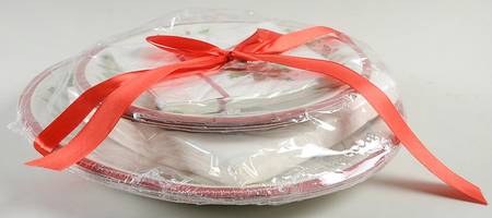 Holiday (Dimension) (56 Pc) 8 Paper Dinner & 8Luncheon Plates & Napkin