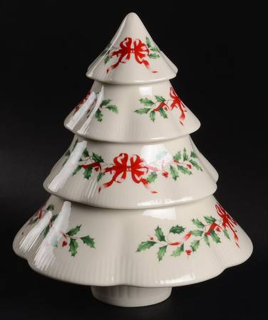 Holiday Gold (Red Ribbon Accent) Centerpiece