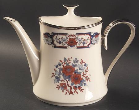 Interlude Tea/Coffee Pot & Lid by Lenox