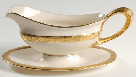 J19 Cream Gravy Boat with Attached Underplate